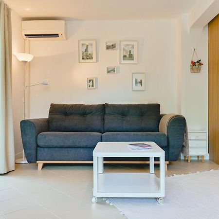 Charmant Appartement - Jardinet Prive - 5 Minutes Des Plages Sanguinaires - Ajaccio Zewnętrze zdjęcie